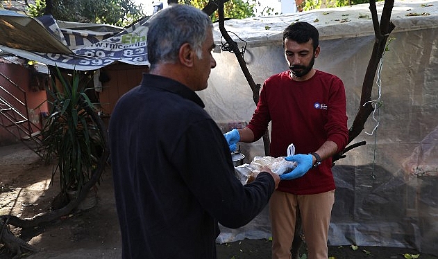 Alanya Aşevi’nden ihtiyaç sahiplerine günde 2 öğün sıcak yemek görseli