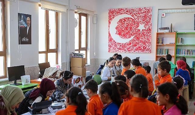 Selçuklu Sanat ve Tasarım Atölyesi'nden dış mahallelerdeki öğrencilere sanat etkinliği görseli