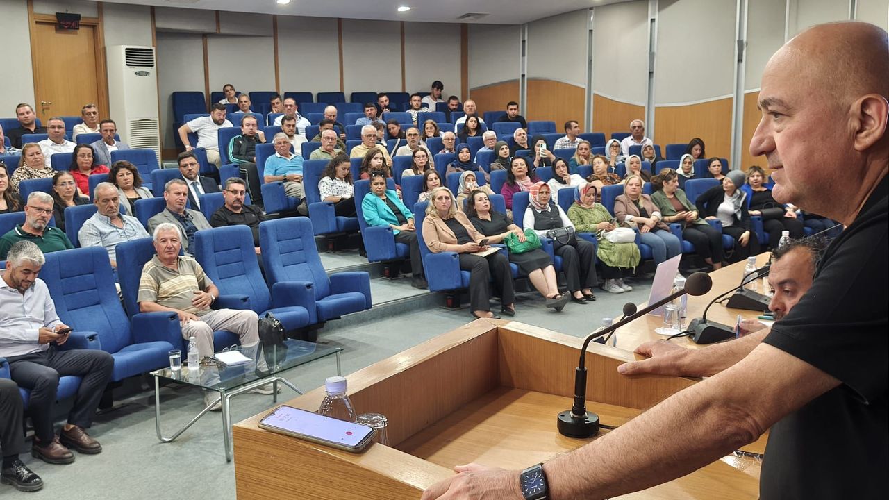 Ak Parti Çanakkale Milletvekili Ayhan Gider: Biz suç işleyeni ihraç ederiz kahraman ilan etmeyiz görseli