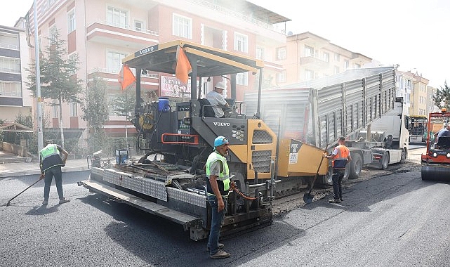 Nevşehir’de Sıcak Asfalt Çalışmaları Hız Kesmeden Devam Ediyor görseli