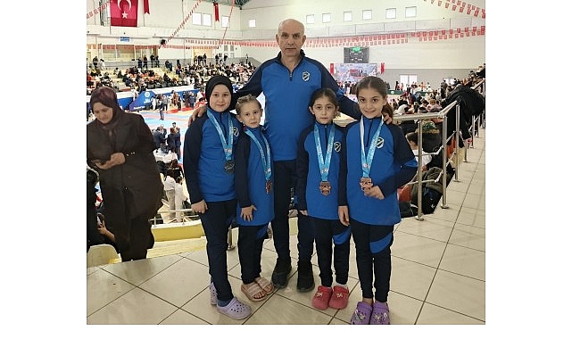Kartepe’nin Karatecilerinden Madalya Yağmuru görseli
