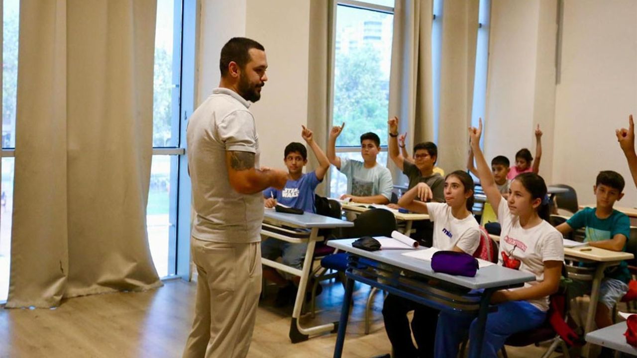 Kepez Belediyesi’nden eğitime destek: Ücretsiz yaz kurslarıyla fırsat eşitliği sağlanıyor görseli
