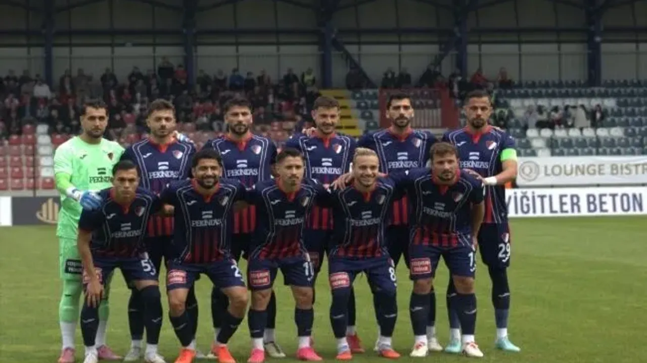 Düzce Cam Düzcespor zirvede ısrarlı görseli