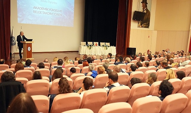 Ege Üniversitesinde başarı ve gurur günü görseli