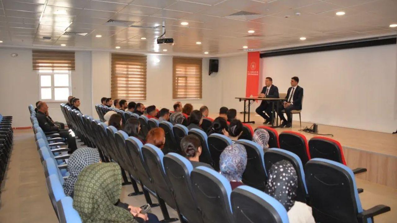 Kağızman ilçe personelleri genel değerlendirme toplantısı gerçekleştirildi görseli