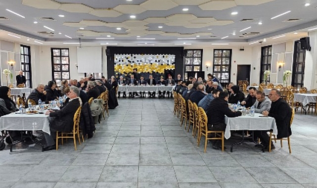 Vali Aktaş Gölcük’te Muhtarların Taleplerini Dinledi görseli