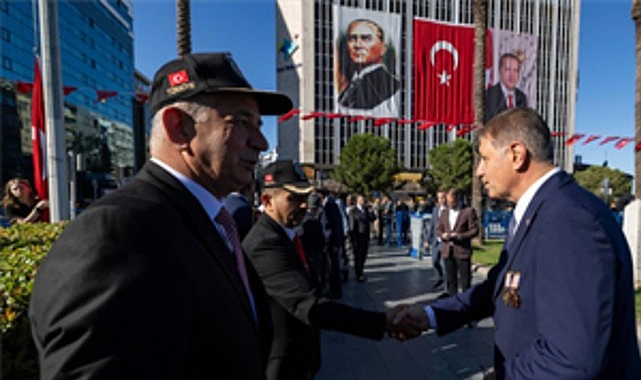 Başkan Tugay gazileri ağırladı görseli