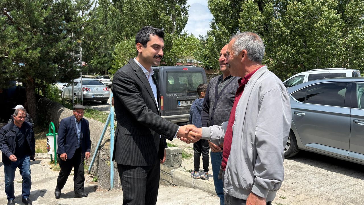 Kars Susuz Kaymakamı Muhammed Emin Tutal, Esnaf ve Vatandaşlarla Buluştu görseli