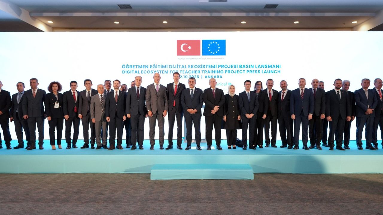 Öğretmen Eğitiminde Yeni Nesil Dijital Ekosistem Dönemi görseli
