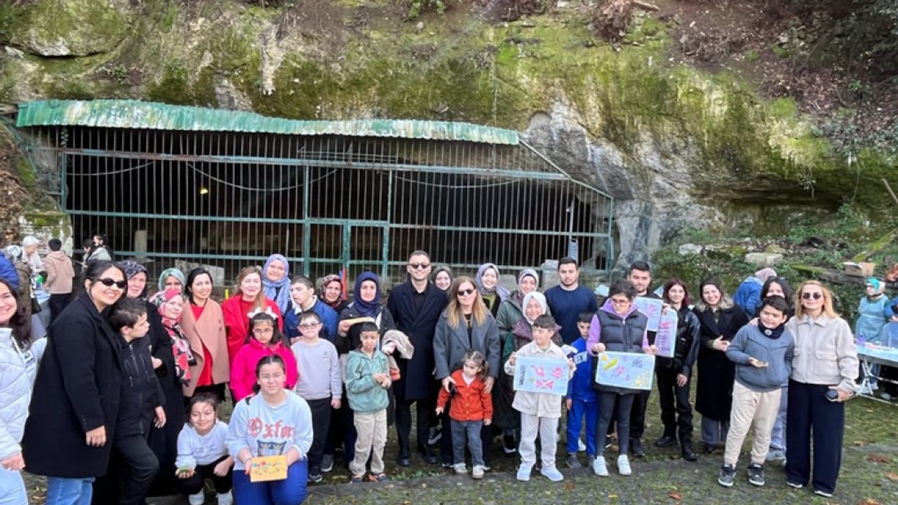 60 özel gereksinimli çocuk ve bireyle atölye karnavalı yapıldı görseli