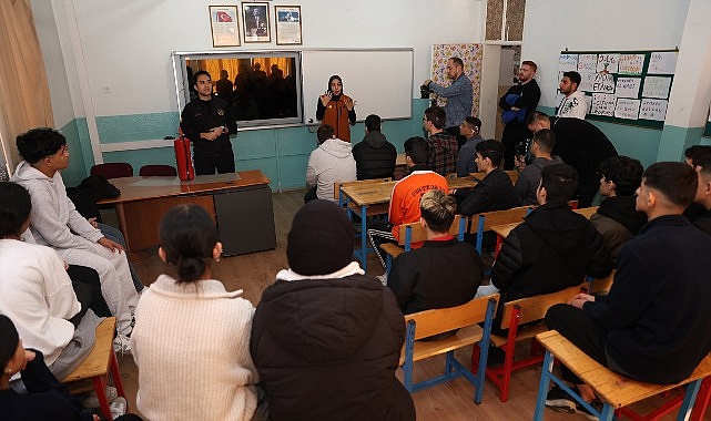 Konya Büyükşehir, Özel Gereksinimli Öğrencilere “Afet Ve Acil Durum Eğitimi” Verdi görseli