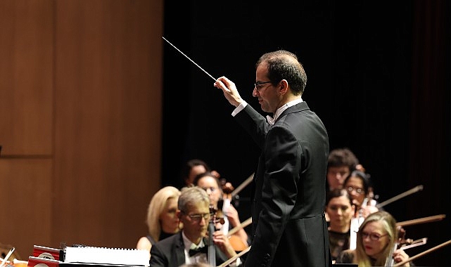 İstanbul Devlet Senfoni Orkestrası DenizBank Konserleri’nde Cumhuriyet Coşkusu Yaşandı görseli