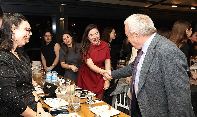 Nilüfer Belediyesi’nden öğretmenlere vefa görseli