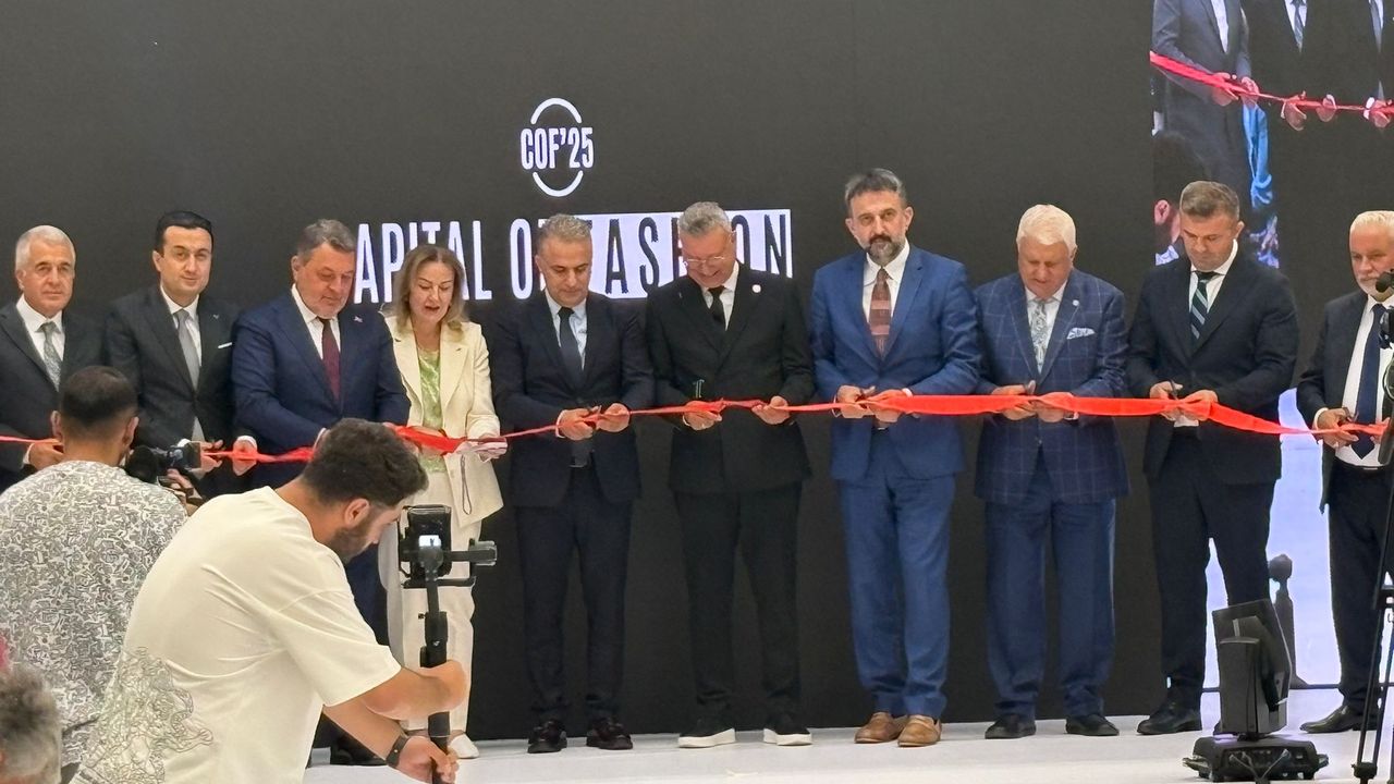 ra, modanın Başkenti oldu; Uluslararası Hazır Giyim ve Moda Fuarı başladı görseli