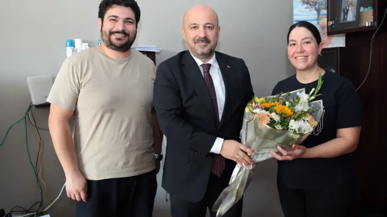Her gebeye, bir ebe görseli