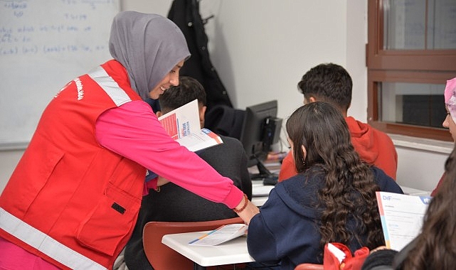 YKS öğrencilerine kitap desteği görseli