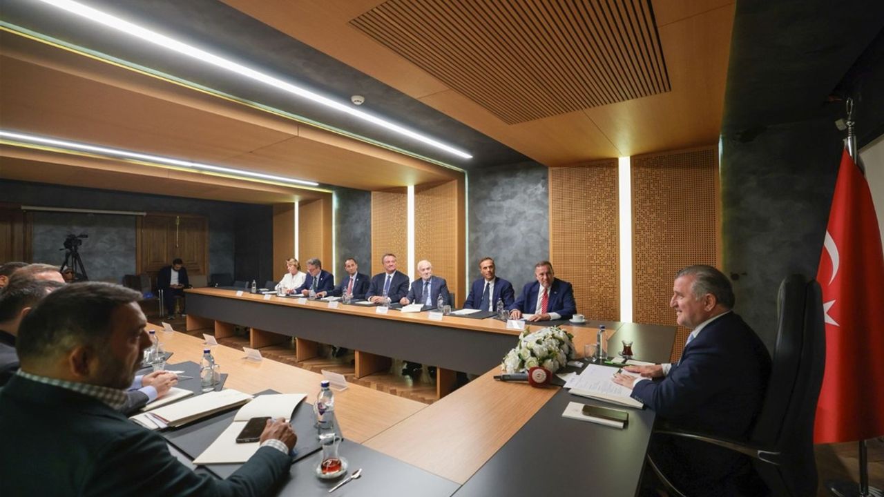 İstanbul'da Olimpiyat Toplantısı görseli
