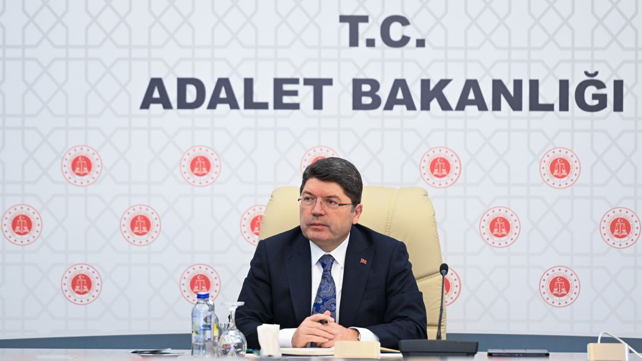 Adalet Bakanı Tunç: Duruşmaların canlı yayını için Meclis mevzuat değişikliği yapabilir görseli