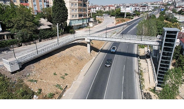 Gebze'deki üst geçit asansörüne bakım çalışması görseli