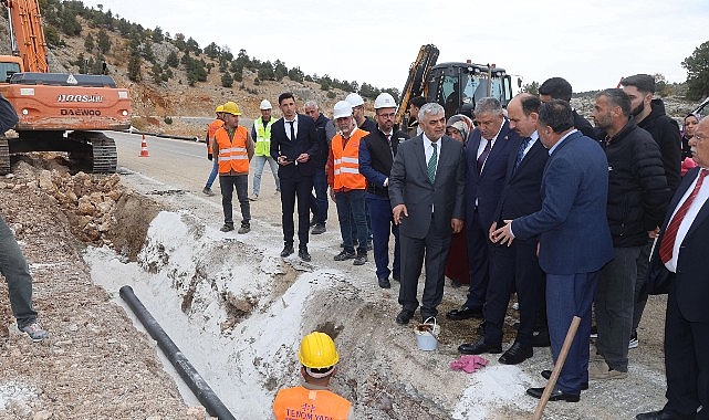 Milletvekili Özer ve Başkan Altay 38 Mahallenin Su Sorununu Çözecek Projeyi İnceledi görseli