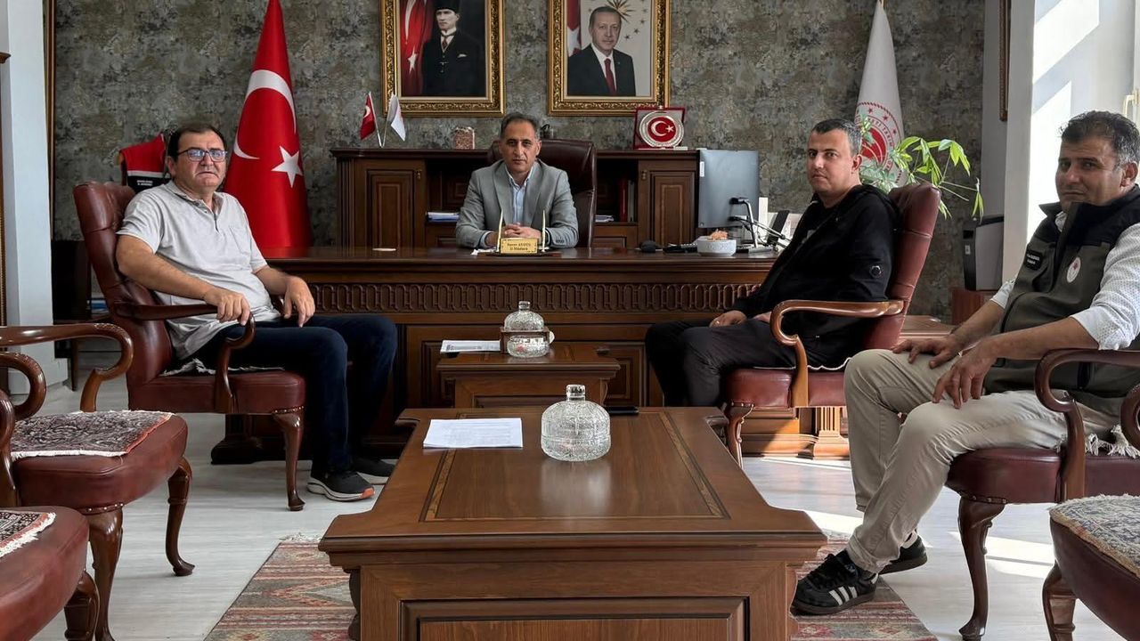 Şap Enstitüsü uzmanlarından Kars İl Tarım ve Orman Müdürlüğü’ne ziyaret görseli