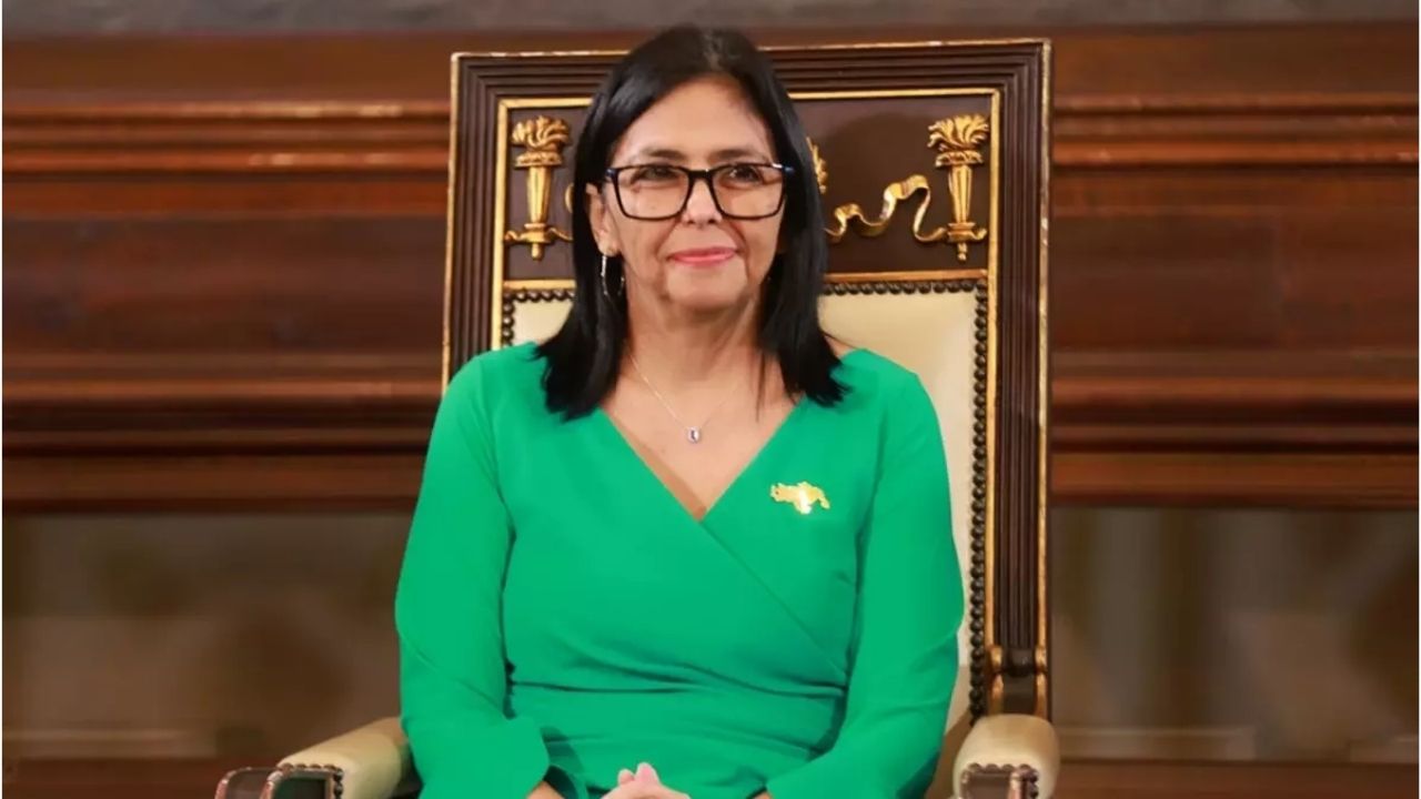 Venezuela’da geçici devlet başkanlığı görevine Delcy Rodriguez getirildi görseli