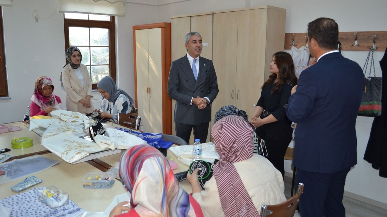 Beypazarı Kaymakamı Ünal Coşkun, Aile Destek Merkezi ve Kaymakamlık Aşevi’ni ziyaret etti görseli