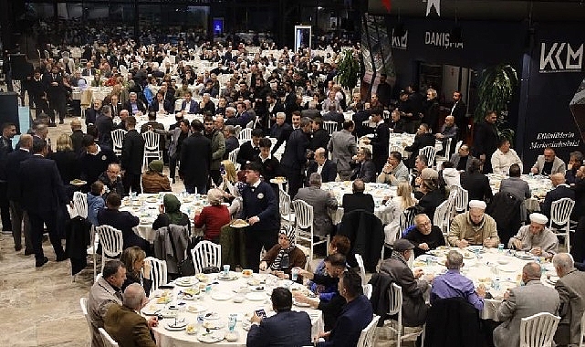 Büyükşehir'den dev iftar görseli