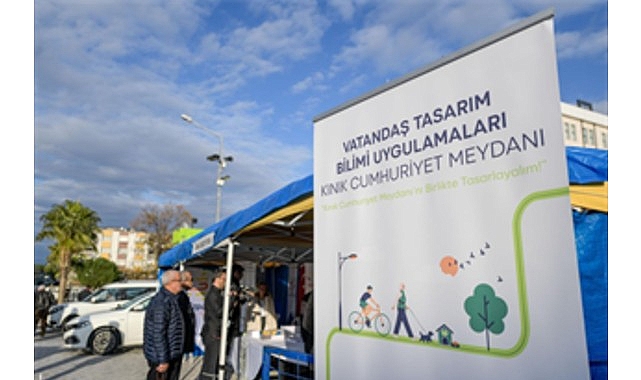 Kınık Cumhuriyet Meydanı yeni çehresine kavuşuyor görseli