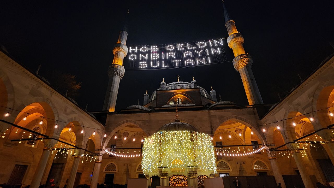 İl il imsakiye. iftar ve sahur saati kaçta? görseli