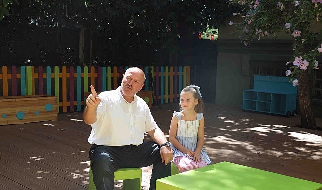 İzmit Ulugazi İlkokulu'na masal gibi bir bahçe görseli