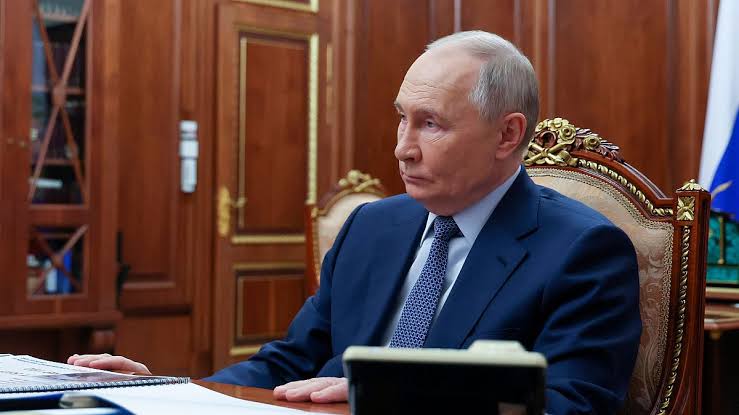 Putin Özür diledi görseli