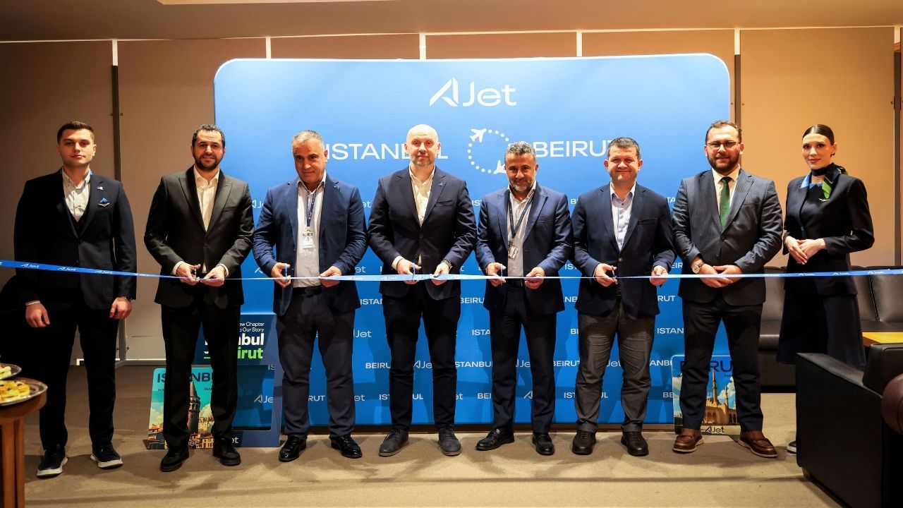 AJet, İstanbul–Beyrut hattını açtı: İlk uçuşa törenle karşılama görseli