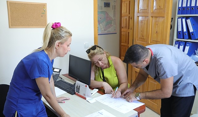 Bayraklı'da 8 bin 379 sokak hayvanı tedavi edildi görseli