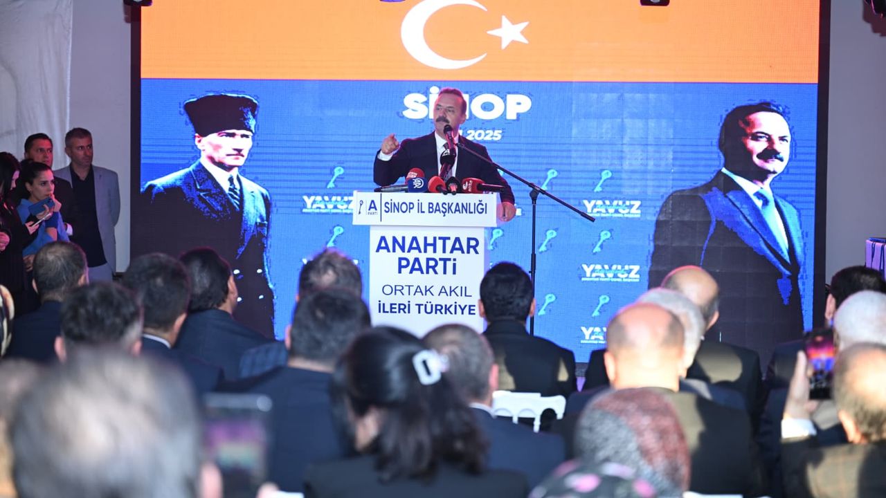 Yavuz Ağıralioğlu Sinop’tan seslendi: Önce Apo asılsın, şimdi Apo nasılsın? görseli