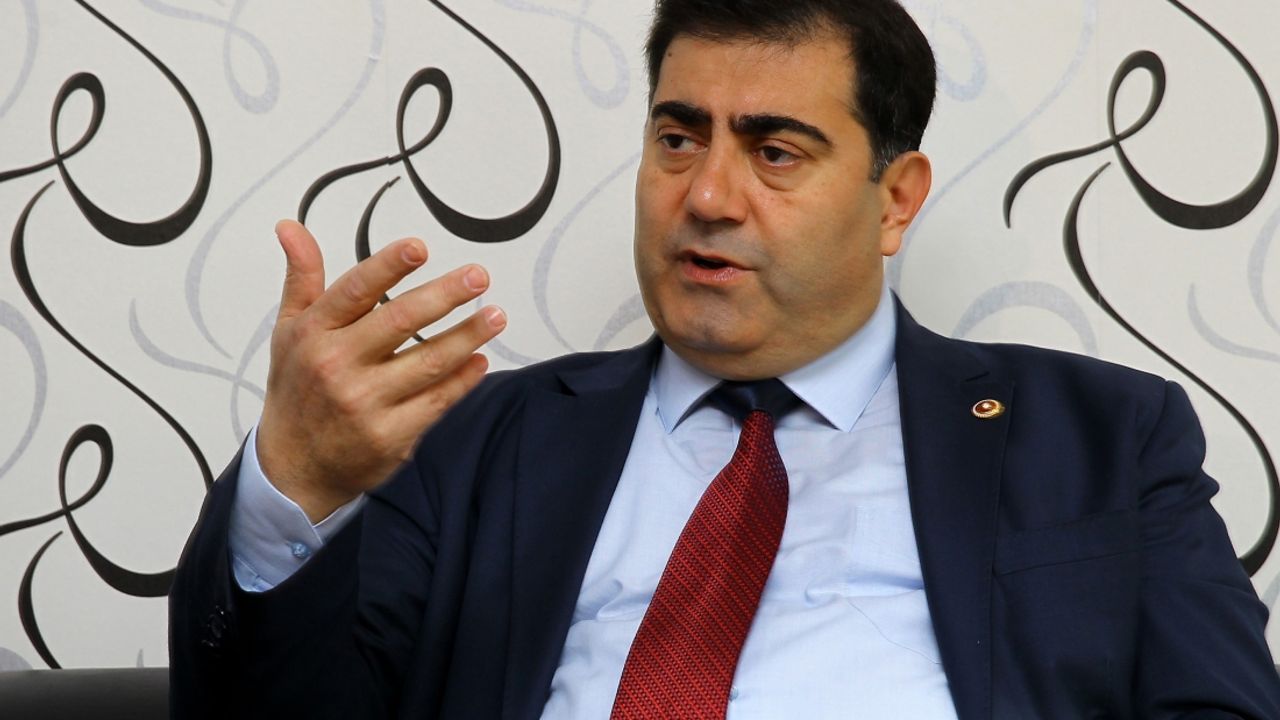 Rifat Sait: "Balkanlar olarak biz ne kadarız?" görseli