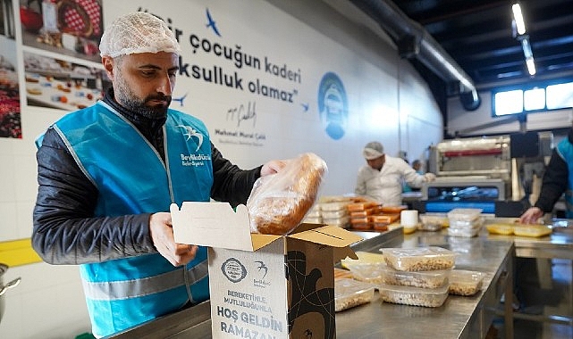 Beylikdüzü’nde Ramazan’ın Bereketi Sofralara Taşınıyor görseli