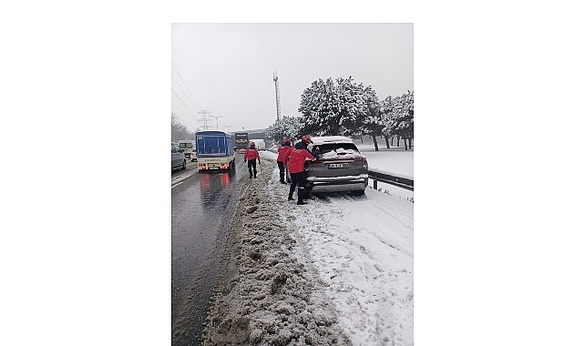 Bayrampaşa’da kar seferberliği: Ekipler 7/24 sahada görseli