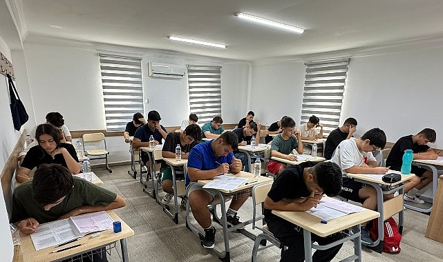 Öğrenciler seviye tespit sınavına girdi görseli
