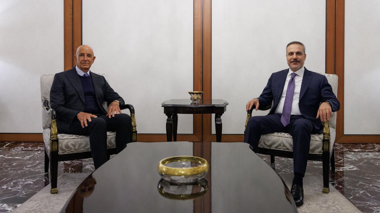 Hakan Fidan, ABD’nin Ankara Büyükelçisi Barrack ile görüştü görseli
