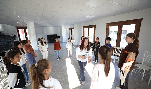 Menderes’te Çocuklara Tiyatro Eğitimi görseli