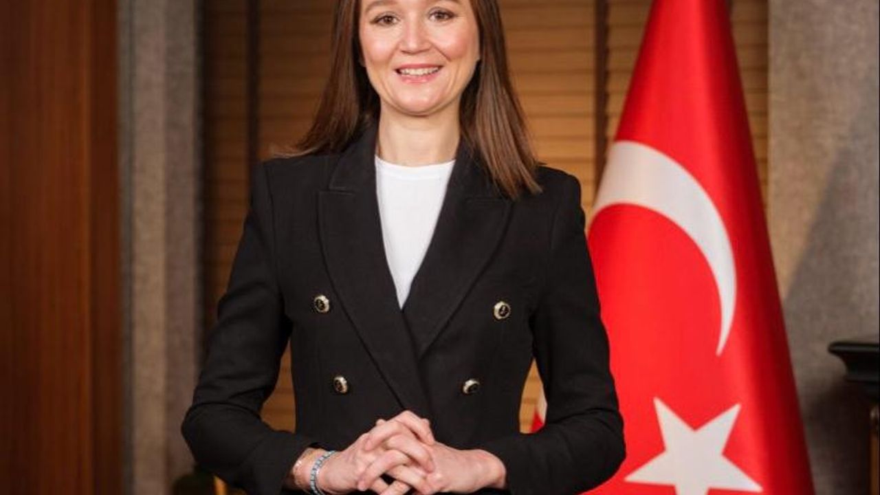 Şehzadeler Belediye Başkanı Gülşah Durbay entübe edildi görseli