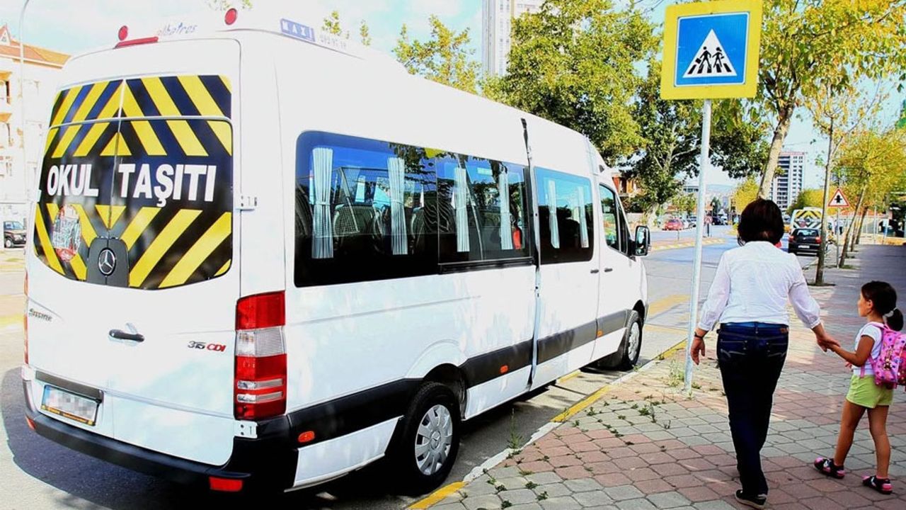 Antalya'da okul servis ücretlerine zam yolda görseli
