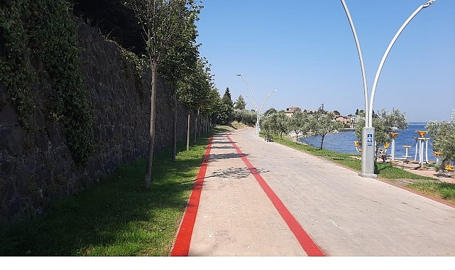 Büyükşehir, bisiklet yolu çizgilerini yeniliyor görseli