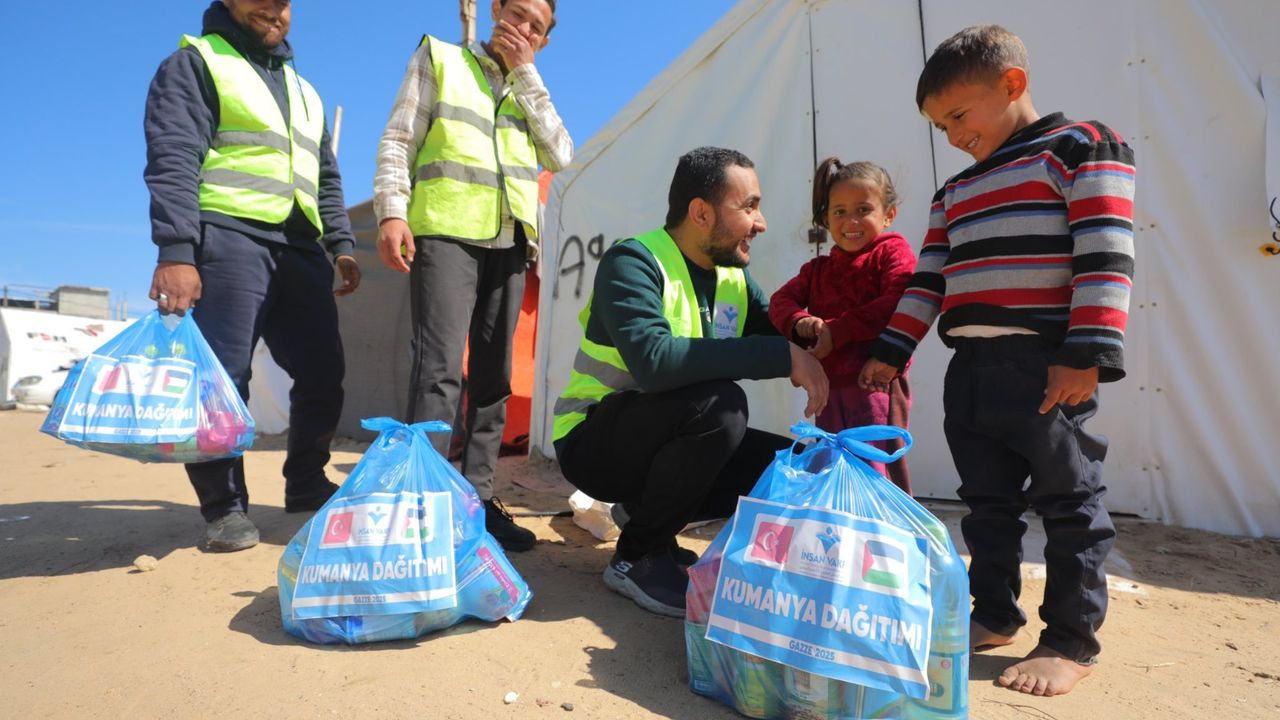İnsan Vakfı Gazze’de yardımlarını sürdürüyor görseli