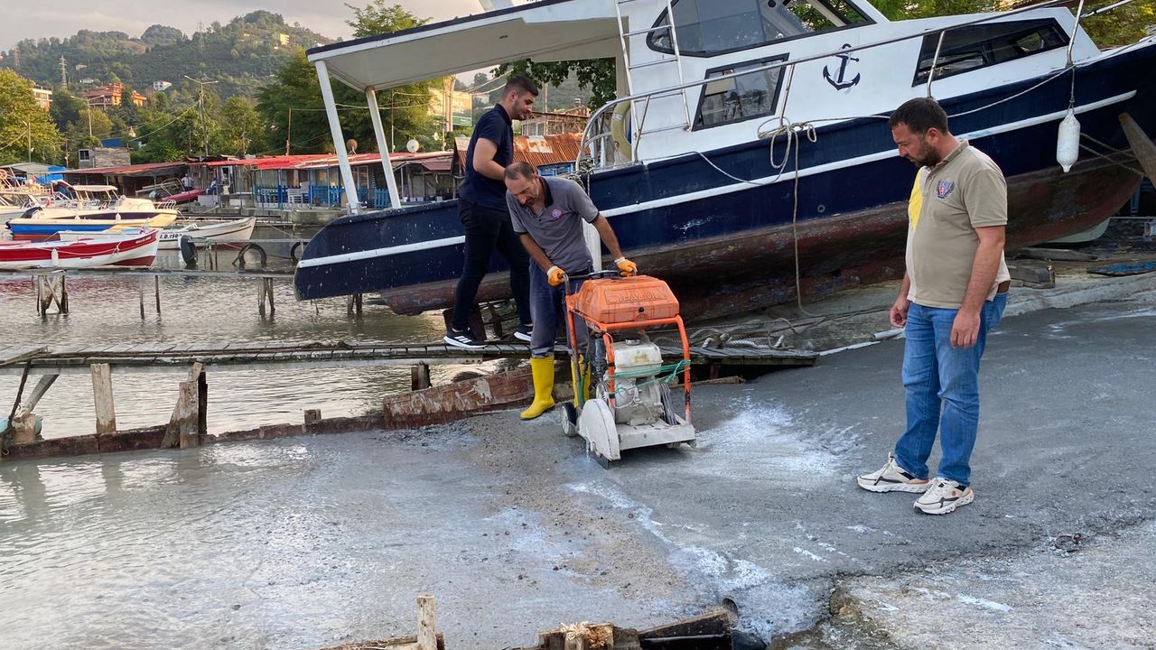 Bulancak Belediyesi kaçak balıkçı barınağını kapattı görseli