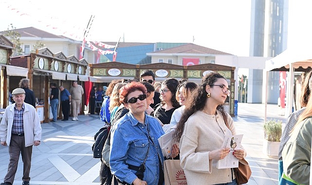 Osmangazi Kitap Fuarı’na İlgi Artarak Devam Ediyor görseli
