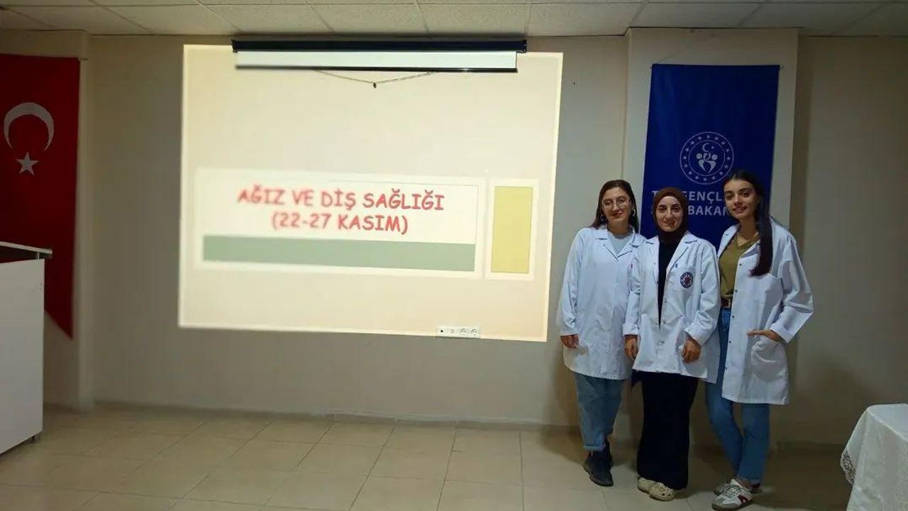 'Ağız ve Diş Sağlığı Haftası'nda Murat Çobanoğlu Yurdu’nda farkındalık etkinliği görseli