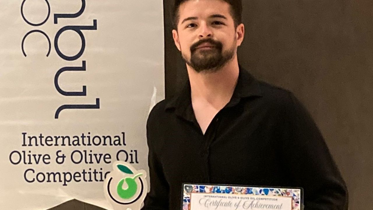 Köyde Üretti Uluslararası 2 Ödül Aldı görseli