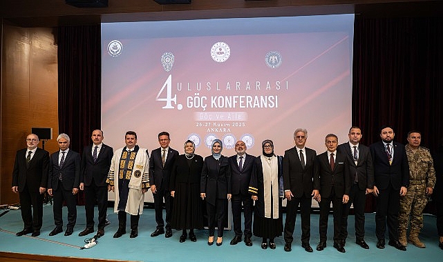 Başkan Altay: “Şehrimize Gelen Herkese İnsanca Bir Yaşam Sunmak Zorundayız” görseli